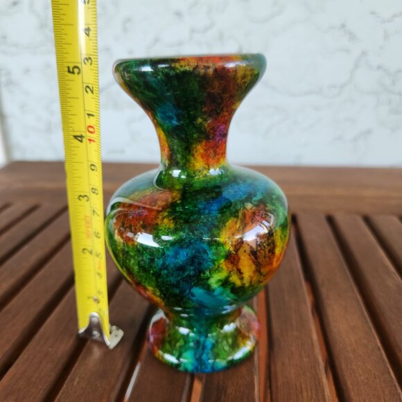 Natural Seven Colors Jade Vase, Hand-Carved Stone Vase, Taiwan 5.5", 818g - Picture 7 of 9